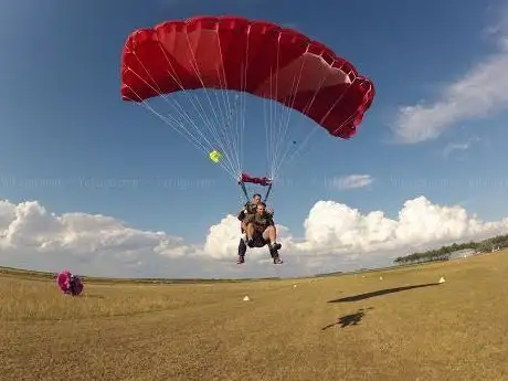 Photo of davy parachutisme