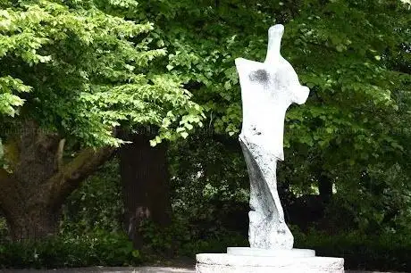 Yeats Memorial