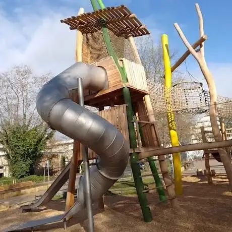Photo de Spielplatz Frankenstraße