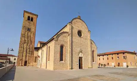Photo de Cattedrale di Santo Stefano Protomartire