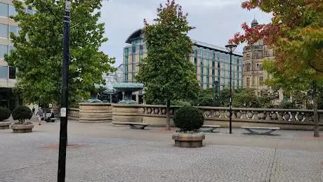 Photo de Millennium Square