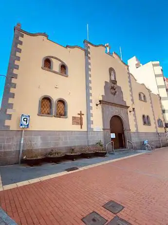 Photo de Church of the Holy Christ
