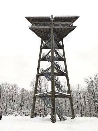 Photo de Aussichtsturm Hattgenstein