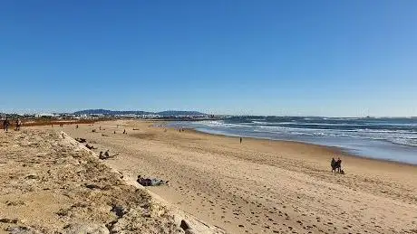 Photo de Praia de São João
