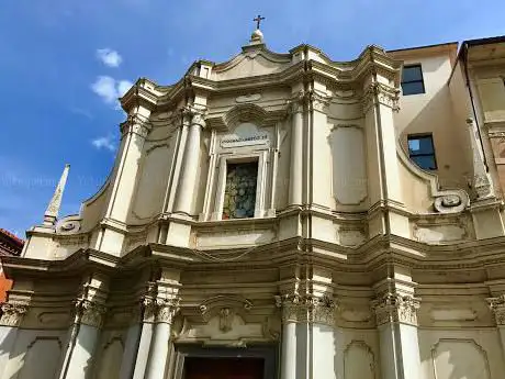 Photo de Parrocchia SS. Cosma e Damiano