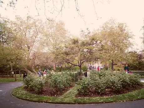 Photo de West Square Garden