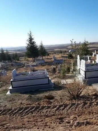 Photo de Hacıibrahimuşağı Mezarlığı