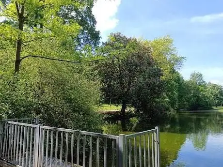 Photo de Stieghorster Park an der Stadtbahn