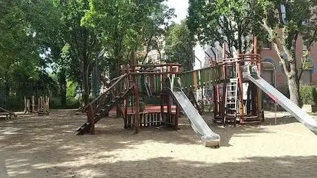 Photo de Spielplatz Silbersteinstraße