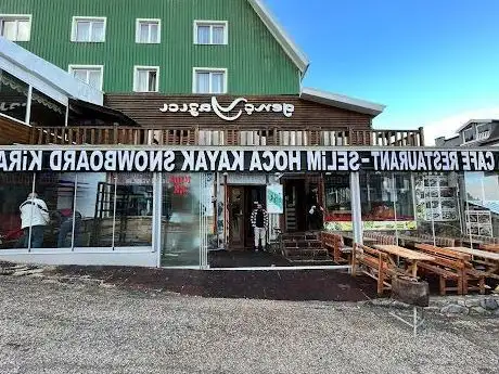 Photo de ULUDAĞ Selim Hoca Kayak Snowboard Kiralama