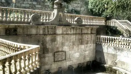 Photo de Fonte Das Sete Bicas