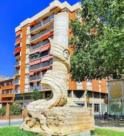 Photo de Plaça de LluÃ­s Companys