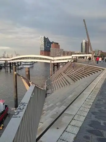 Photo de Überseebrücke