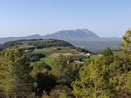 Photo de Turó de les Tres Creus