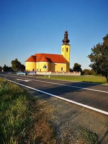Photo de Church of the Holy Cross