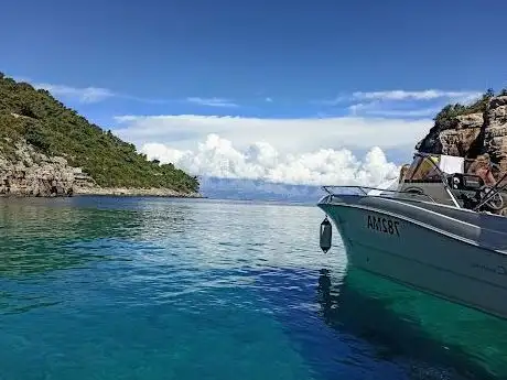 Photo de Rent a Boat Makarska - Promare Charter