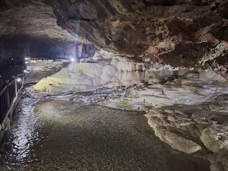 Photo de Kaklık Mağarası Travertenleri