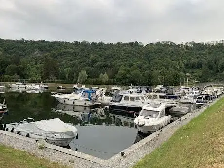 Photo de Yacht Club d'Anseremme