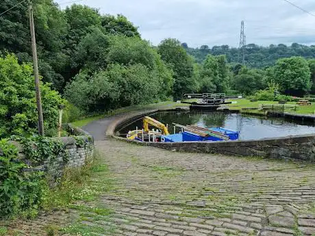 Photo de Salterhebble Top Lock