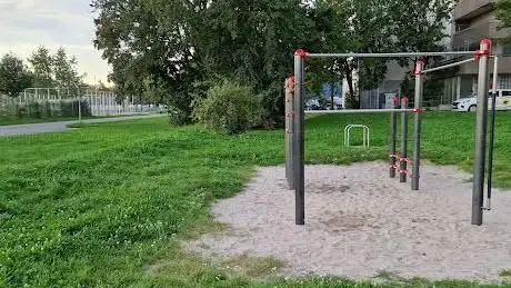 Photo de Spielplatz Fritz-Michel-Straße