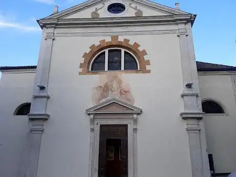 Photo de Santuario Madonna delle Laste