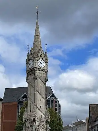 Photo de The Clock Tower
