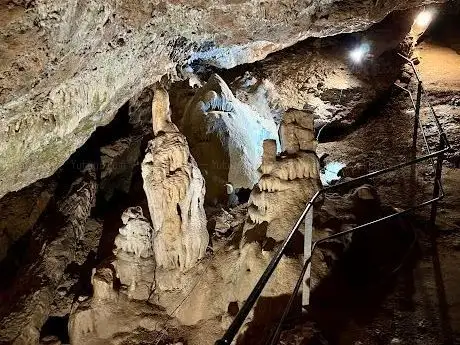 Photo of Grottes de Blanot