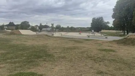 Photo de skate parc de ladoix serrigny