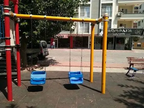 Photo de Uğur Mumcu Children's Playground