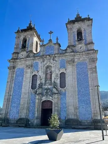 Photo de Igreja Matriz de Ribeira de Pena - Igreja do Divino Salvador