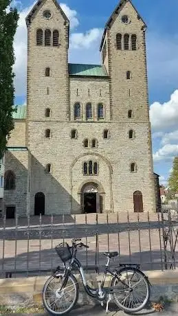 Photo de Abdinghof Church