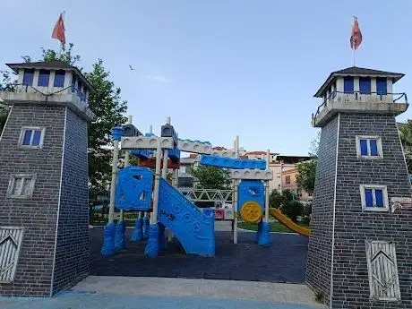 Photo de Çocuk Parkı