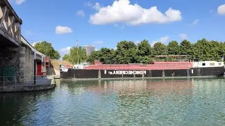 Photo de La Péniche Cinéma - Le Baruda