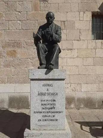 Photo de Monumento a Ignacio Sardá