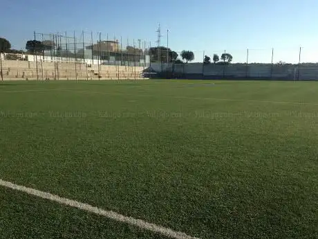 Photo de Terrain de football municipal