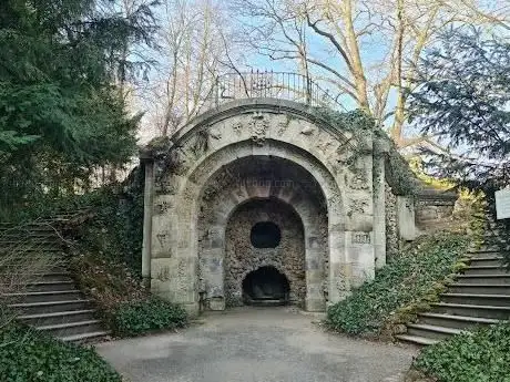 Photo de Drachenhöhle Eremitage