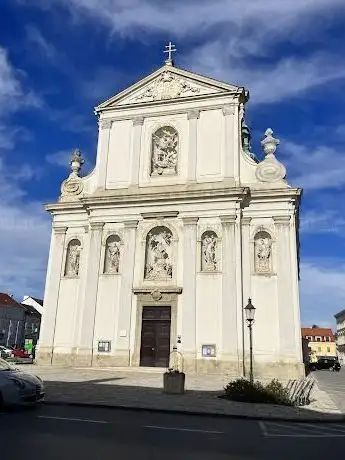 Photo de Pfarrkirche Bruck an der Leitha