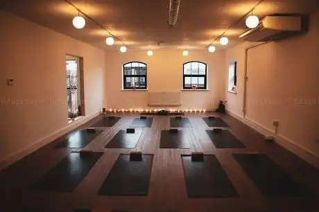 Photo de Mula Yoga UK