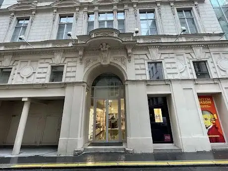 Photo de Mozart Death House