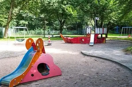 Photo de Spielplatz Fernholzstraße