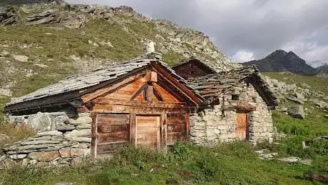 Photo de Cabane des Aiguilles Rouges