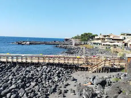 Photo de Spiaggia San Giovanni Licuti