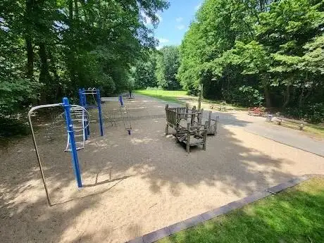 Photo de Spielplatz im Landwehrpark