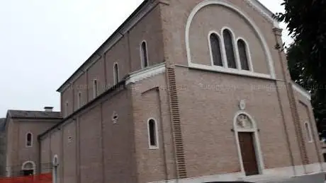 Photo de Church of Saint James
