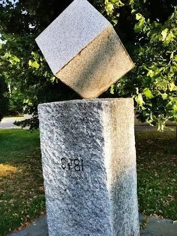 Photo de Sugar cube monument