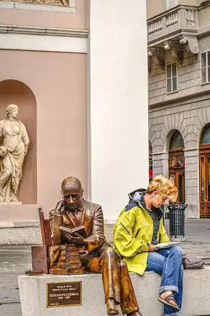 Photo de Statua di Gabriele D'annunzio