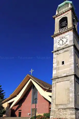 Photo de Chiesa parrocchiale dei SS. Pietro e Paolo in Masnago