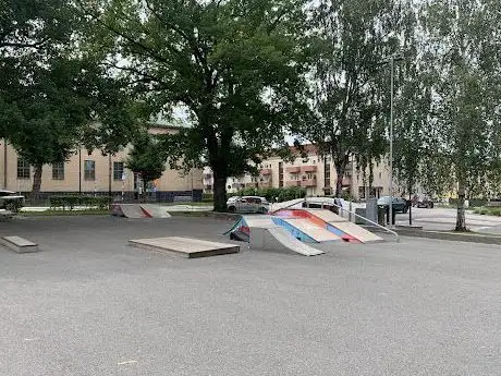 Photo de Strängnäs skatepark
