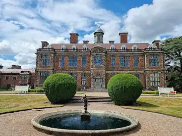 Photo de National Trust - The Children's Country House at Sudbury
