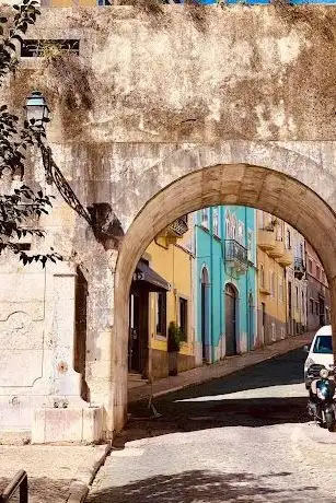 Photo de Arco de São Mamede